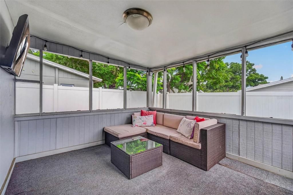 For Sale: $450,000 (3 beds, 2 baths, 1656 Square Feet)