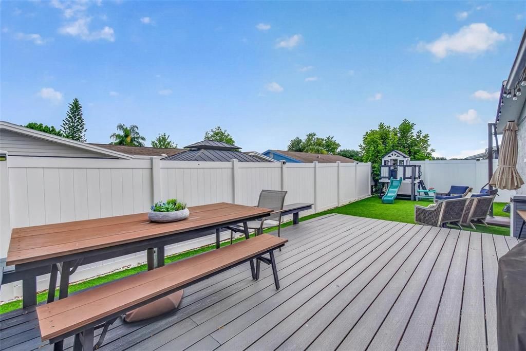For Sale: $450,000 (3 beds, 2 baths, 1656 Square Feet)