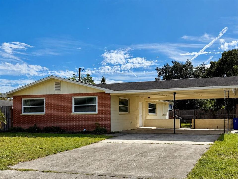 For Sale: $244,999 (3 beds, 2 baths, 1176 Square Feet)