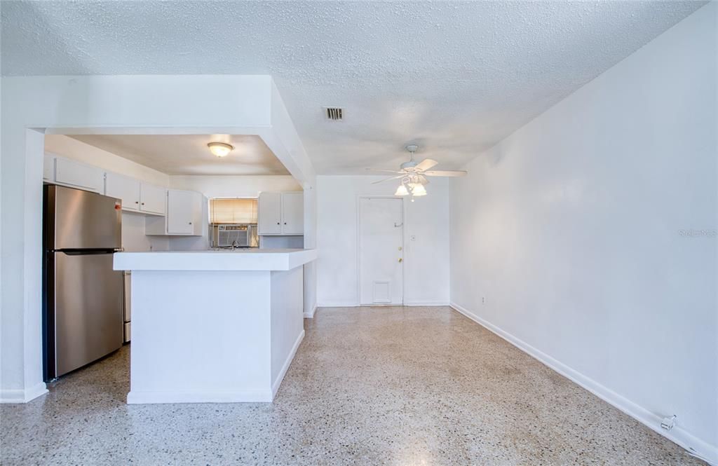 En Venta: $295,000 (3 camas, 1 baños, 986 Pies cuadrados)