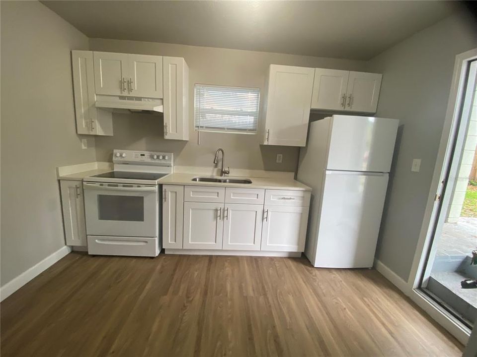 For Rent: $1,295 (2 beds, 1 baths, 750 Square Feet)