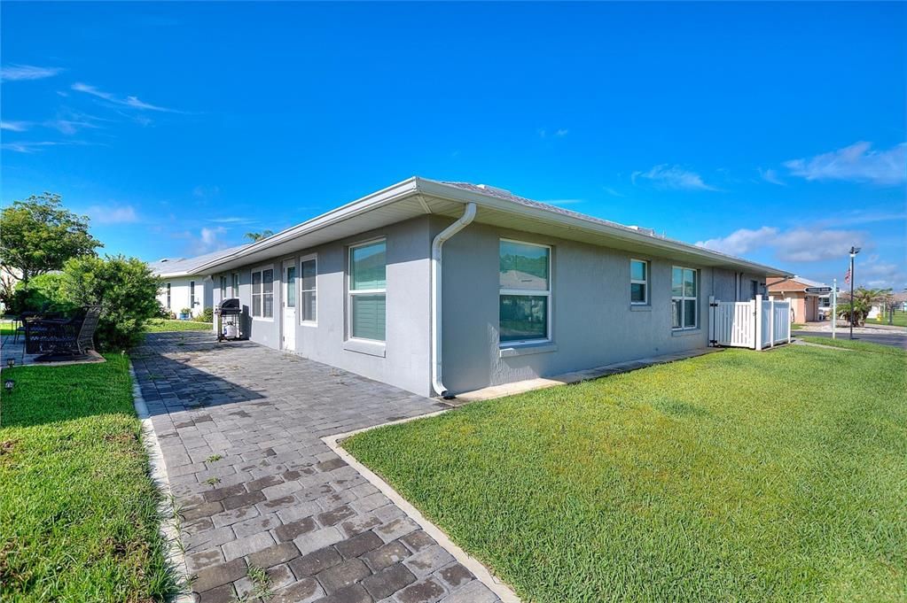 На продажу: $230,000 (3 спален, 2 ванн, 1759 Квадратных фут)