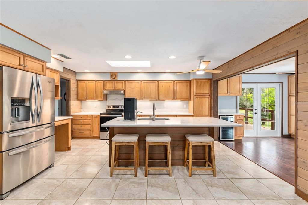 En Venta: $1,485,000 (3 camas, 2 baños, 2985 Pies cuadrados)