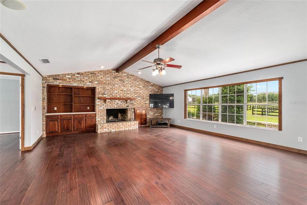 En Venta: $1,485,000 (3 camas, 2 baños, 2985 Pies cuadrados)