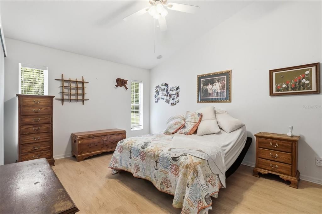 For Sale: $295,000 (3 beds, 2 baths, 1624 Square Feet)