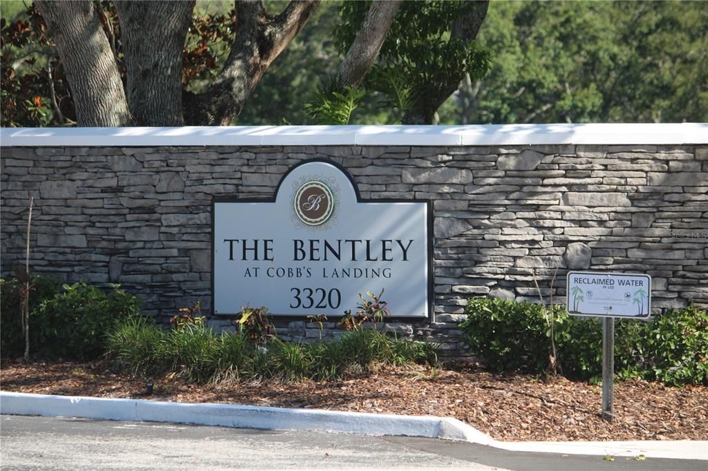 For Rent: $1,500 (1 beds, 1 baths, 694 Square Feet)