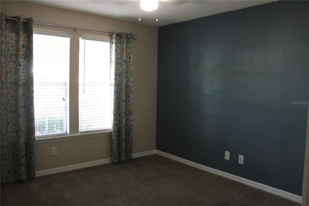 For Rent: $1,500 (1 beds, 1 baths, 694 Square Feet)