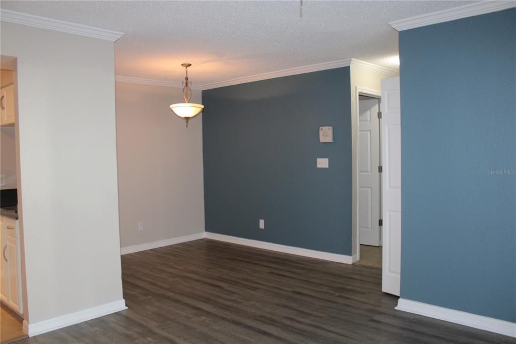 For Rent: $1,500 (1 beds, 1 baths, 694 Square Feet)