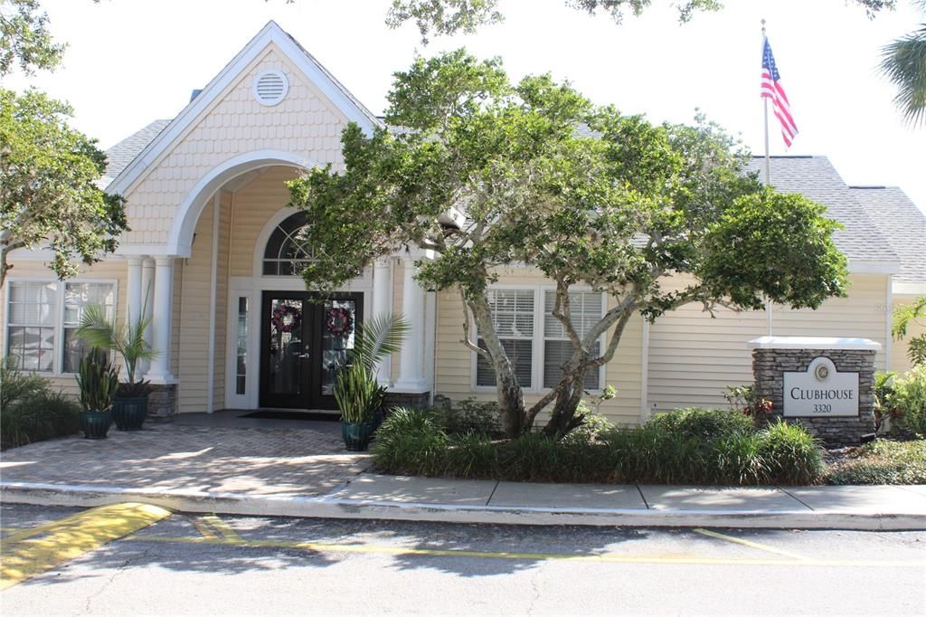 For Rent: $1,500 (1 beds, 1 baths, 694 Square Feet)