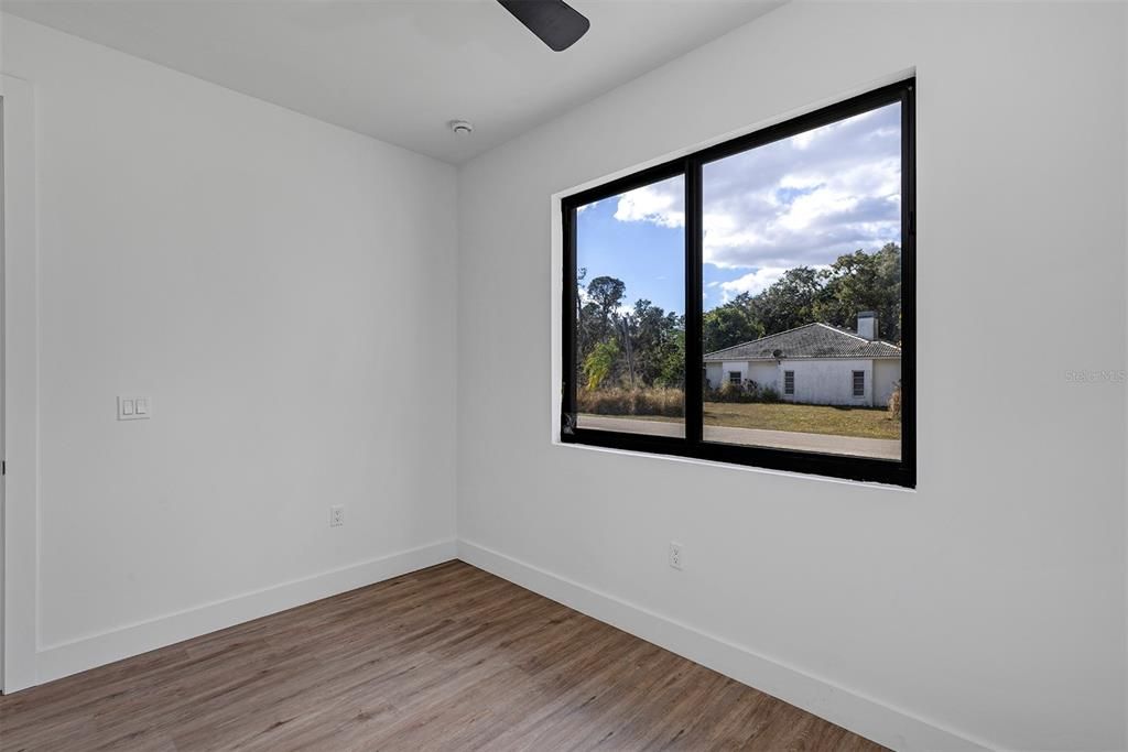 For Sale: $359,000 (4 beds, 3 baths, 1683 Square Feet)