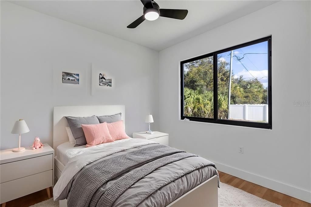 For Sale: $359,000 (4 beds, 3 baths, 1683 Square Feet)