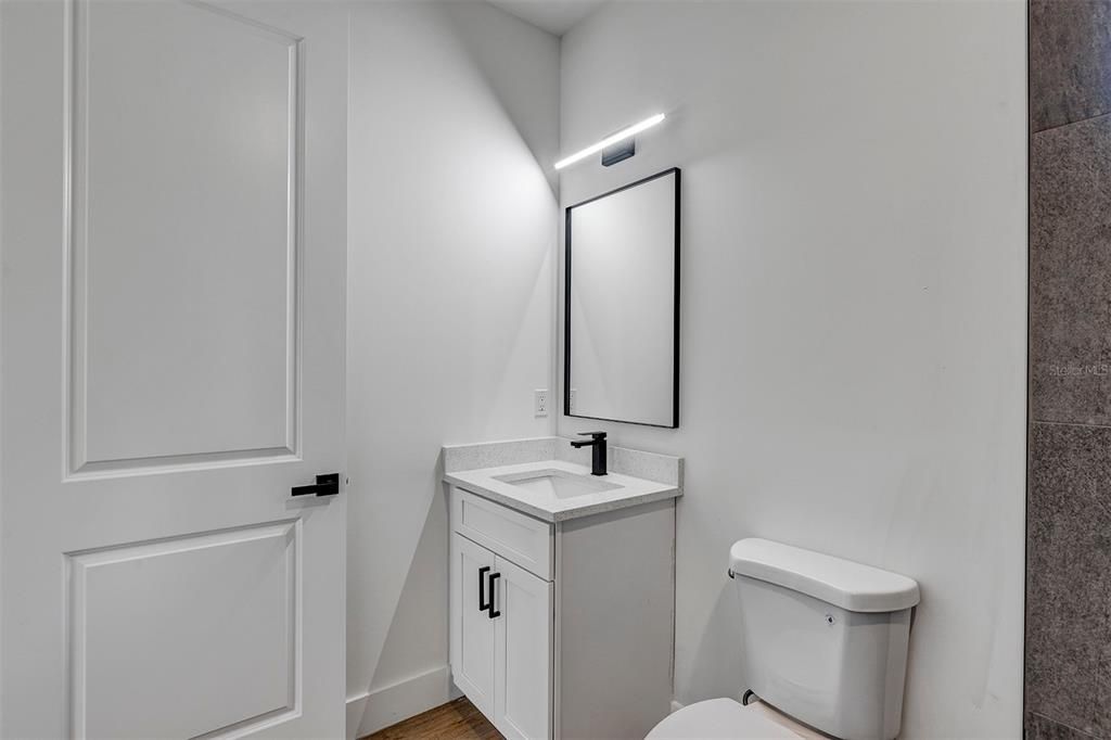 For Sale: $359,000 (4 beds, 3 baths, 1683 Square Feet)