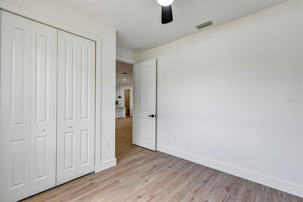 For Sale: $359,000 (4 beds, 3 baths, 1683 Square Feet)