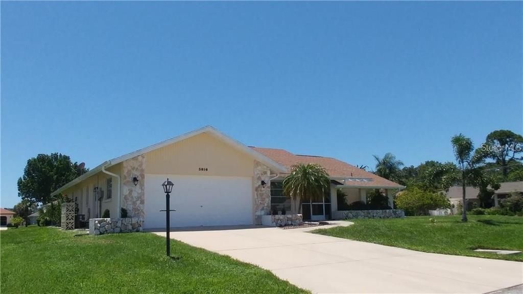 For Rent: $2,000 (2 beds, 2 baths, 1794 Square Feet)