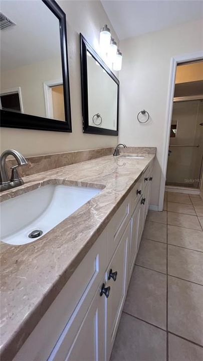 For Rent: $2,000 (2 beds, 2 baths, 1794 Square Feet)