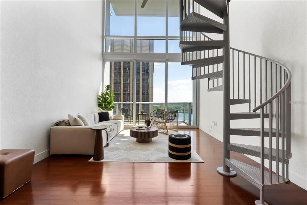For Sale: $285,000 (1 beds, 1 baths, 1000 Square Feet)