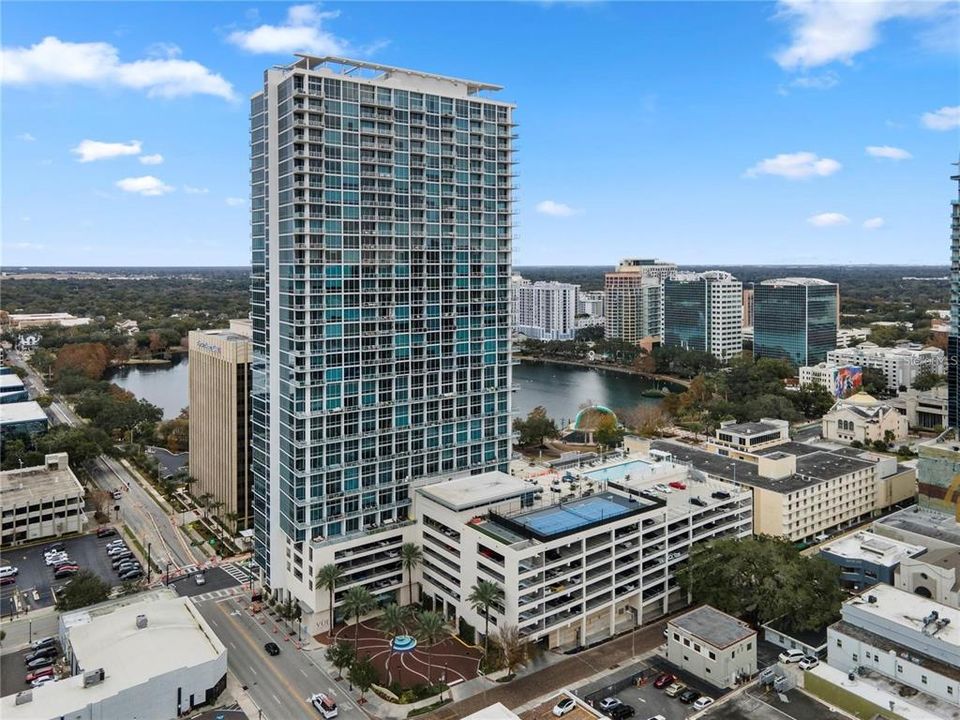 For Sale: $285,000 (1 beds, 1 baths, 1000 Square Feet)