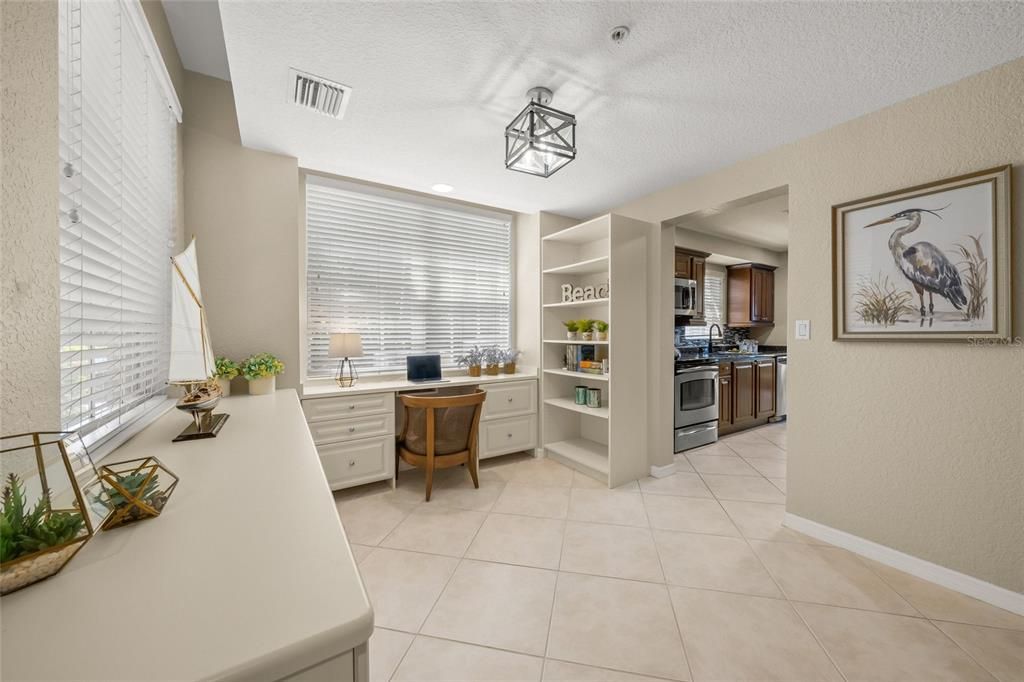 For Sale: $359,000 (2 beds, 2 baths, 1400 Square Feet)