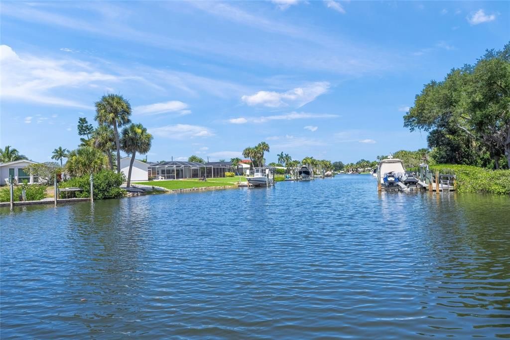 For Sale: $359,000 (2 beds, 2 baths, 1400 Square Feet)