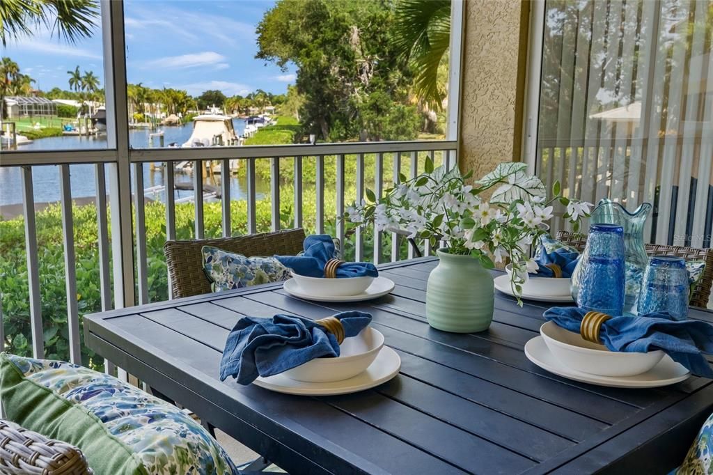 For Sale: $359,000 (2 beds, 2 baths, 1400 Square Feet)