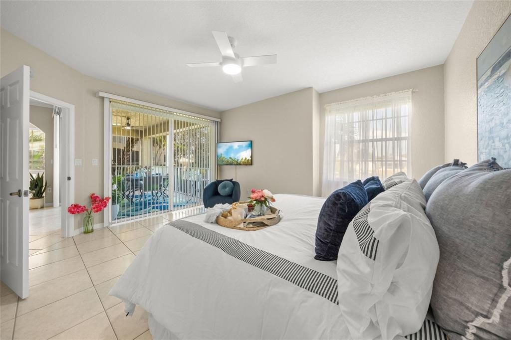 For Sale: $359,000 (2 beds, 2 baths, 1400 Square Feet)