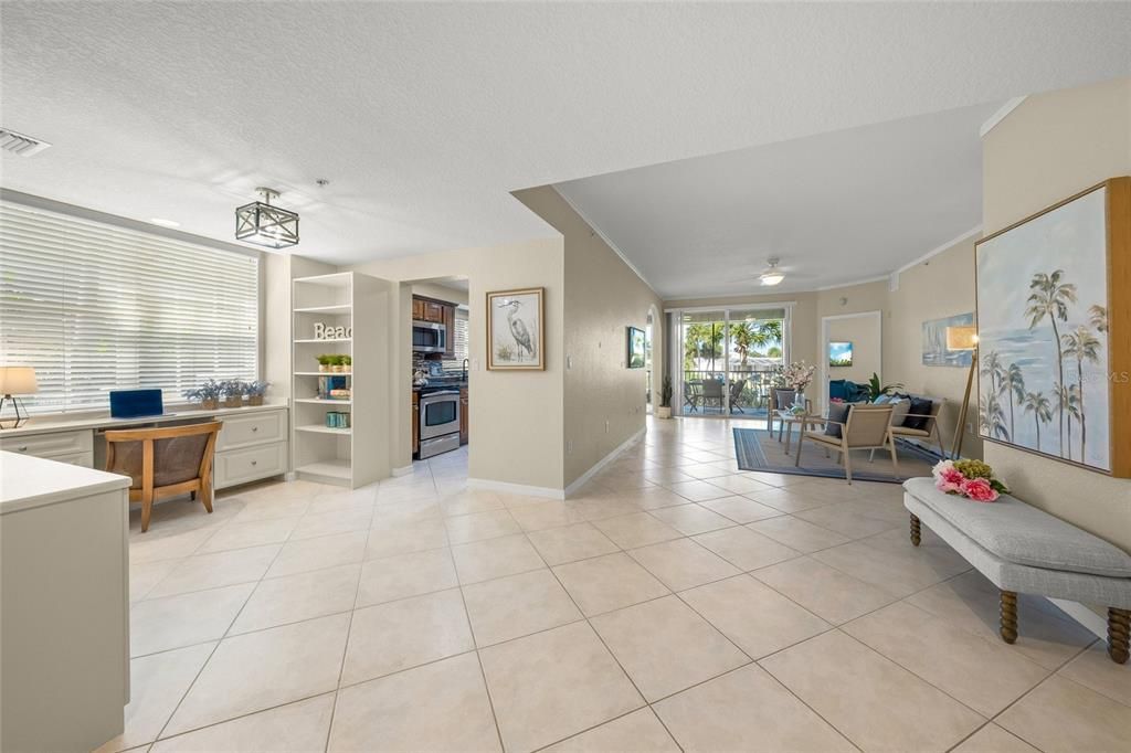 For Sale: $359,000 (2 beds, 2 baths, 1400 Square Feet)