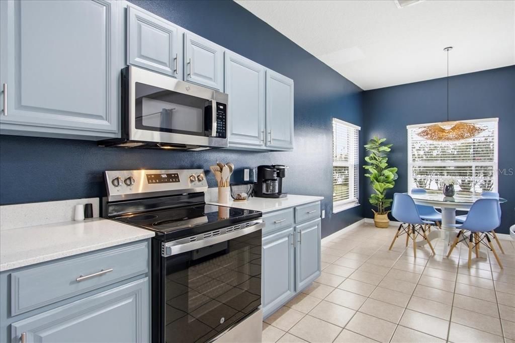 For Sale: $490,000 (5 beds, 3 baths, 2459 Square Feet)