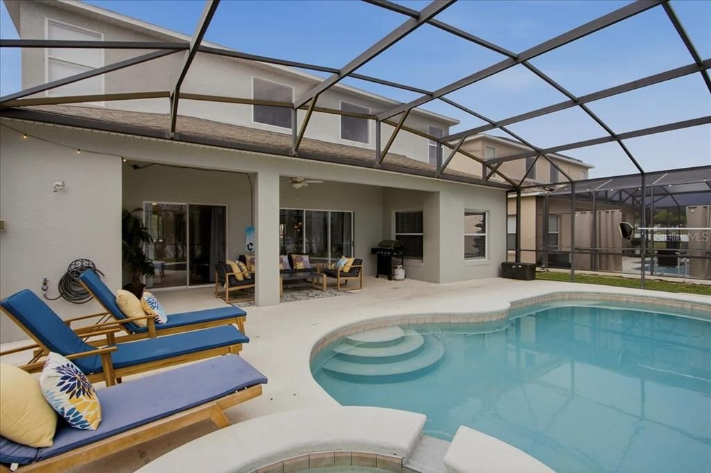 For Sale: $490,000 (5 beds, 3 baths, 2459 Square Feet)