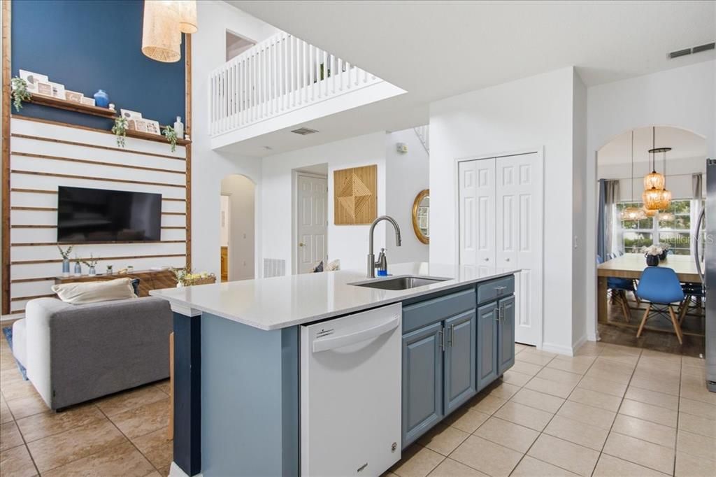 For Sale: $490,000 (5 beds, 3 baths, 2459 Square Feet)