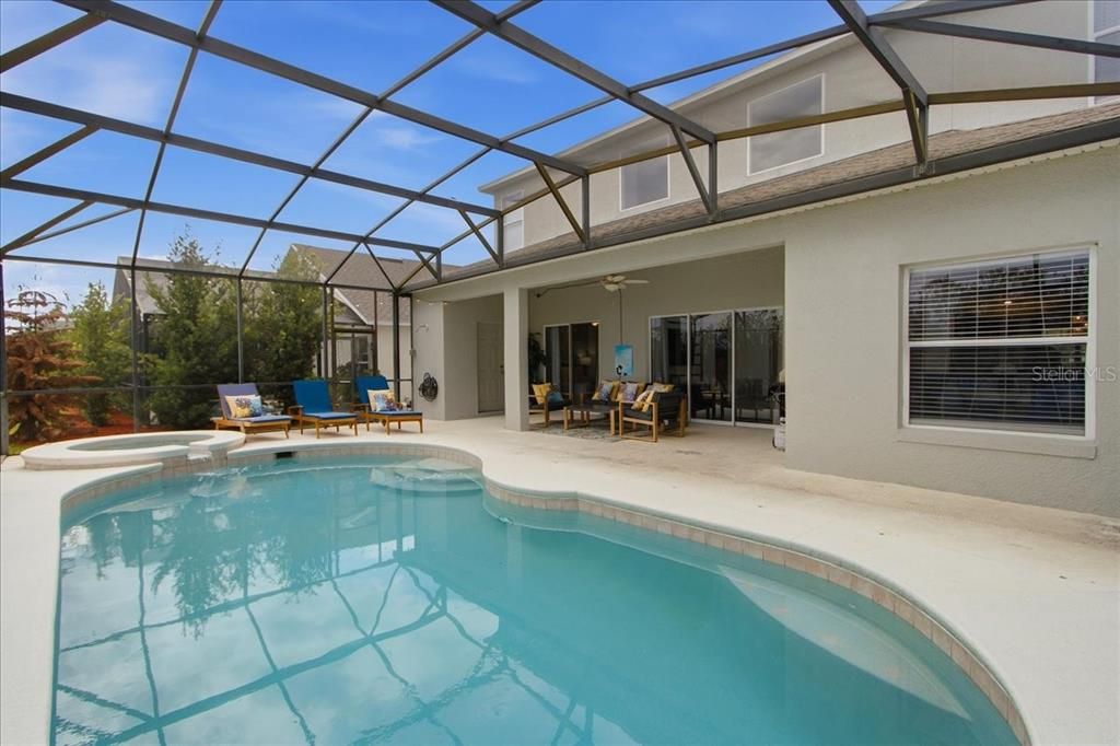 For Sale: $490,000 (5 beds, 3 baths, 2459 Square Feet)