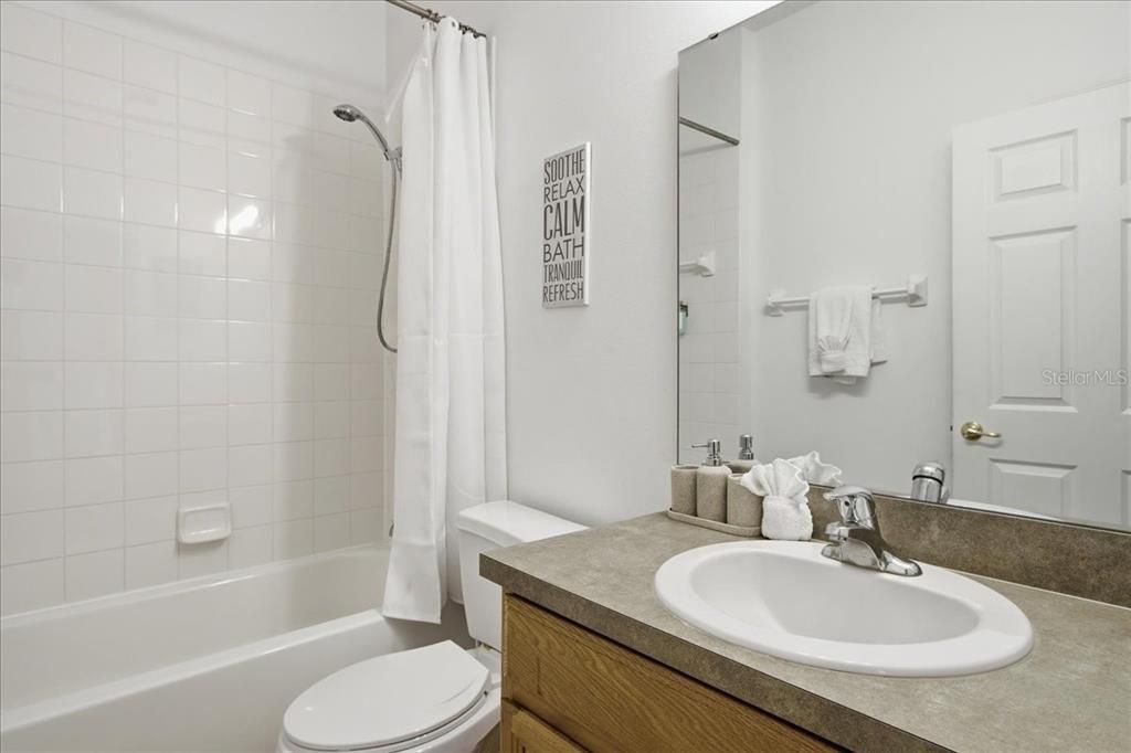 For Sale: $490,000 (5 beds, 3 baths, 2459 Square Feet)
