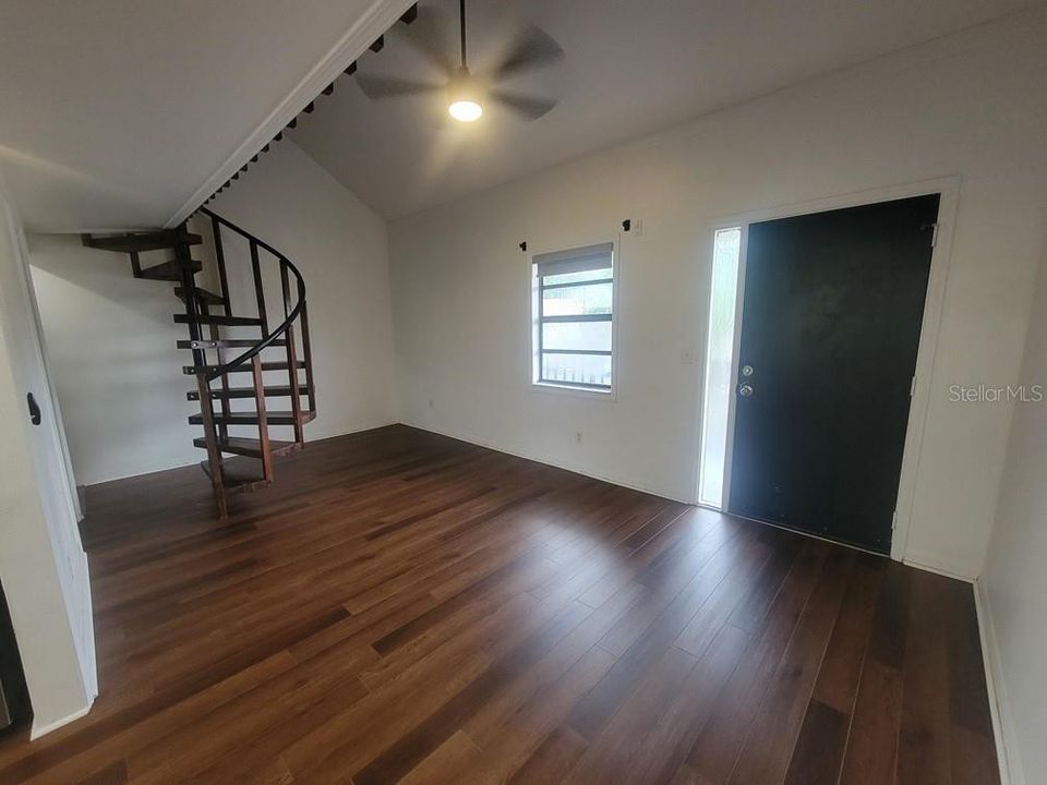 В аренду: $1,200 (1 спален, 1 ванн, 480 Квадратных фут)