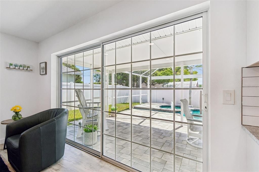 For Sale: $585,000 (3 beds, 2 baths, 1524 Square Feet)