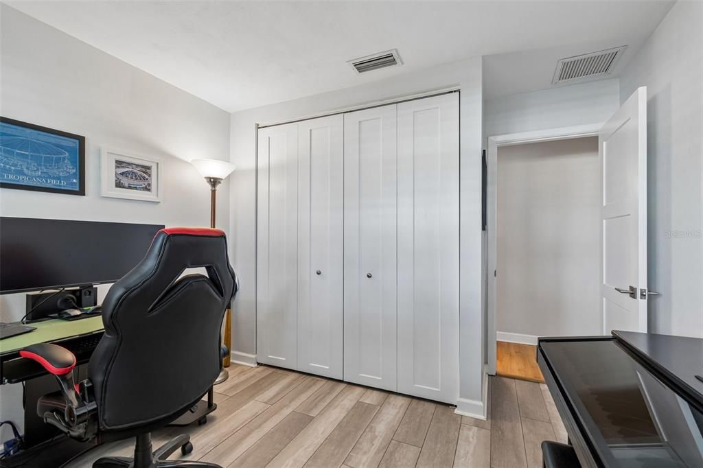 For Sale: $585,000 (3 beds, 2 baths, 1524 Square Feet)