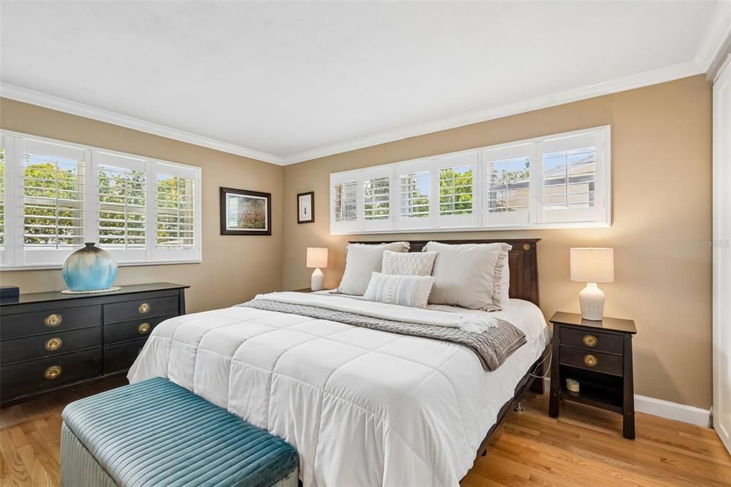 For Sale: $585,000 (3 beds, 2 baths, 1524 Square Feet)