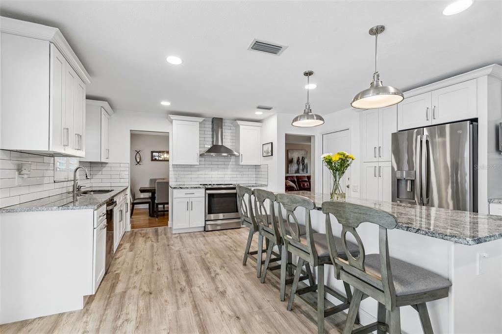For Sale: $585,000 (3 beds, 2 baths, 1524 Square Feet)