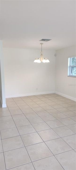 En Venta: $369,900 (3 camas, 2 baños, 1413 Pies cuadrados)