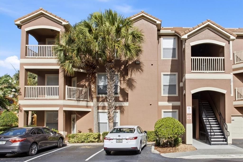 For Sale: $170,000 (1 beds, 1 baths, 765 Square Feet)
