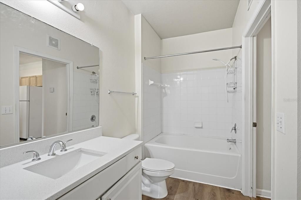 For Sale: $170,000 (1 beds, 1 baths, 765 Square Feet)