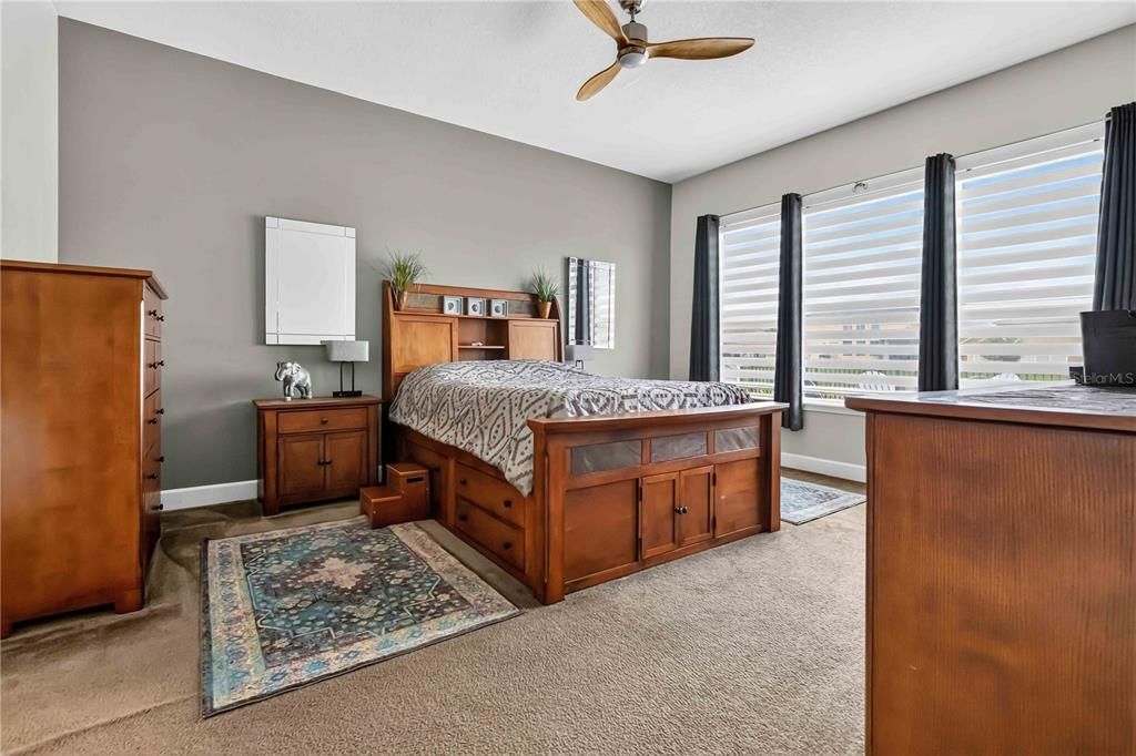 For Sale: $600,000 (4 beds, 3 baths, 2424 Square Feet)