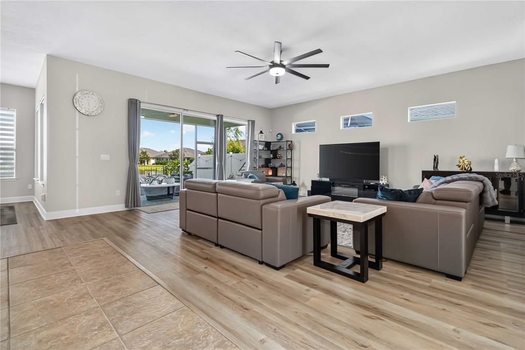 For Sale: $600,000 (4 beds, 3 baths, 2424 Square Feet)