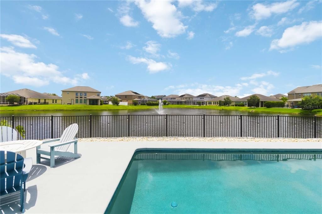 For Sale: $600,000 (4 beds, 3 baths, 2424 Square Feet)