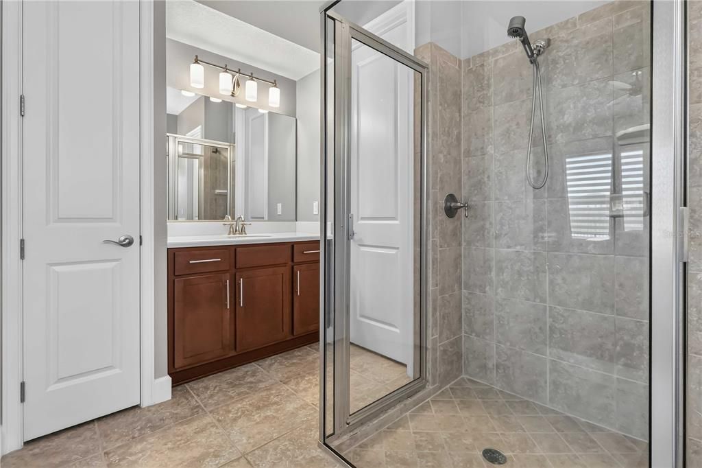 For Sale: $600,000 (4 beds, 3 baths, 2424 Square Feet)