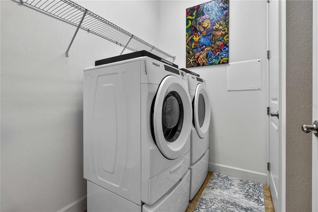 For Sale: $600,000 (4 beds, 3 baths, 2424 Square Feet)