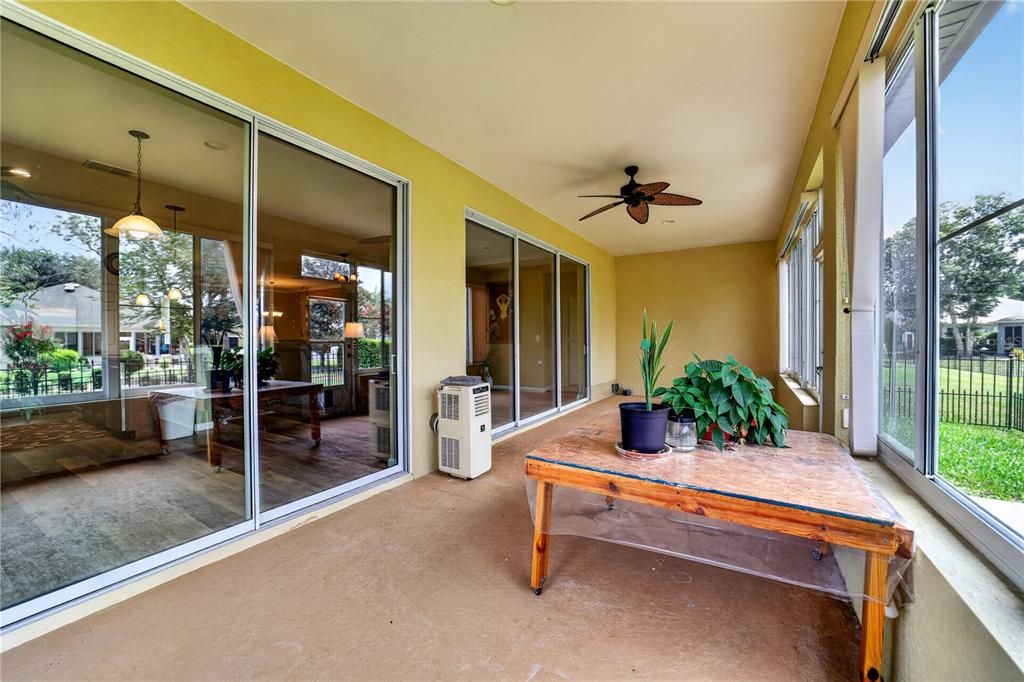 For Sale: $367,500 (2 beds, 2 baths, 1904 Square Feet)