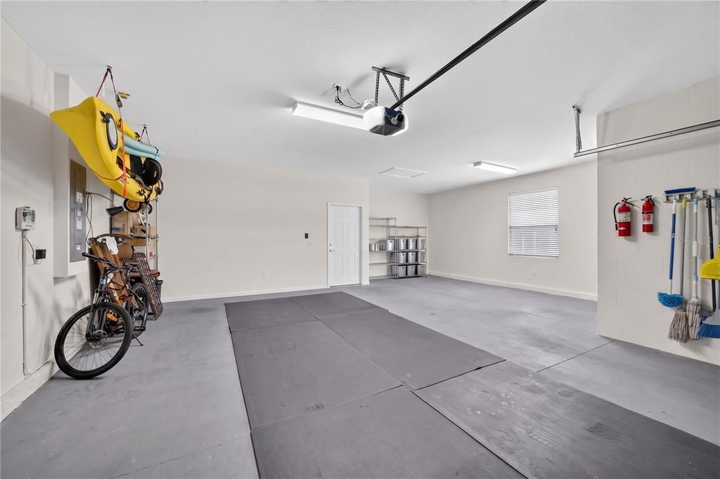 For Sale: $367,500 (2 beds, 2 baths, 1904 Square Feet)