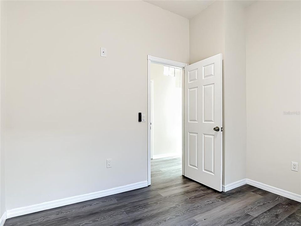 For Sale: $298,000 (3 beds, 2 baths, 1728 Square Feet)