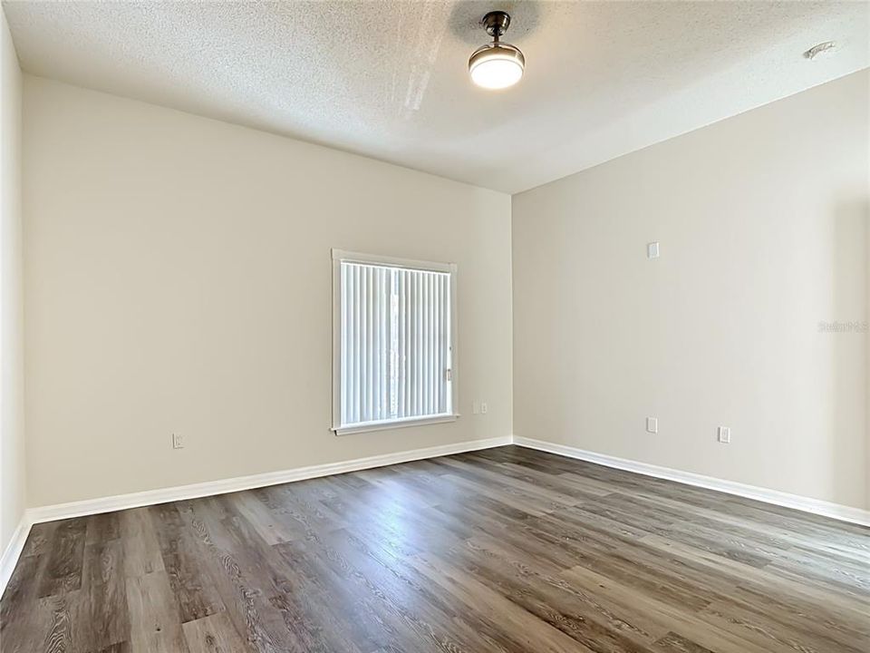 For Sale: $298,000 (3 beds, 2 baths, 1728 Square Feet)