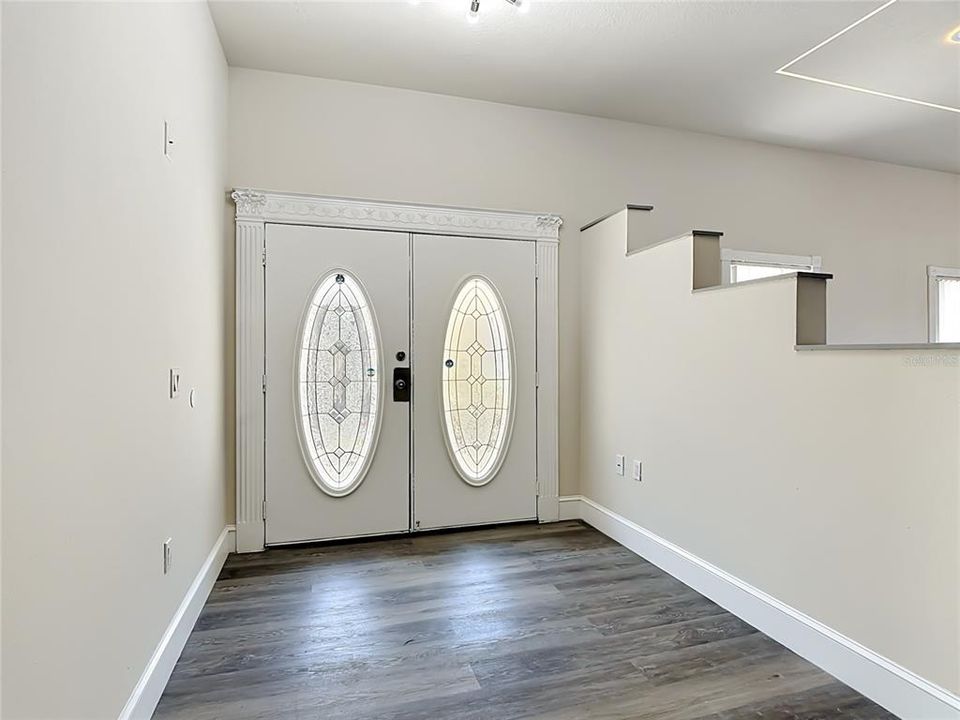 For Sale: $298,000 (3 beds, 2 baths, 1728 Square Feet)