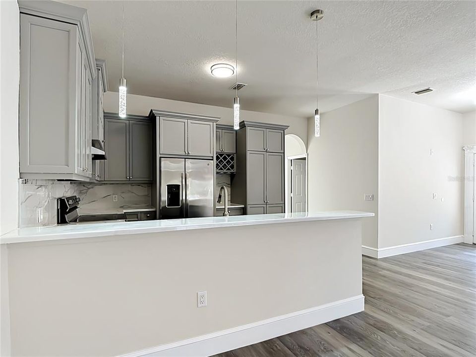 For Sale: $298,000 (3 beds, 2 baths, 1728 Square Feet)